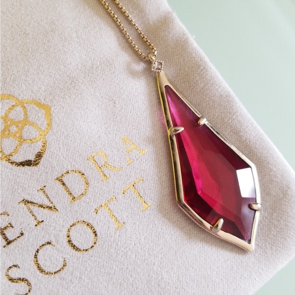 Kendra Scott Jewelry - 🆕NWOT Kendra Scott Damon Long Pendant clear berry red necklace gold✨❤️✨